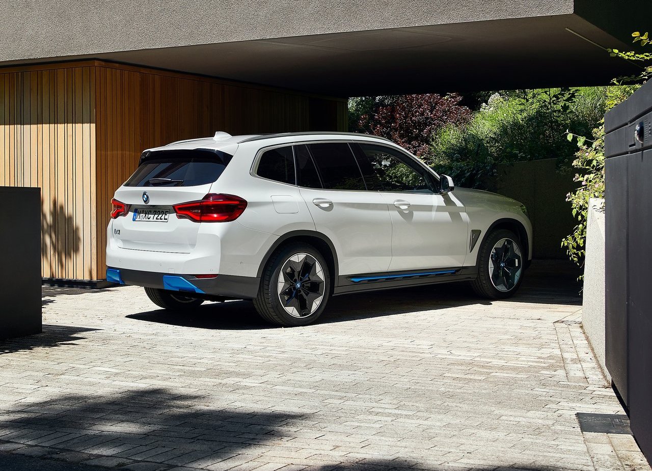 2021 - BMW iX3, foto 28