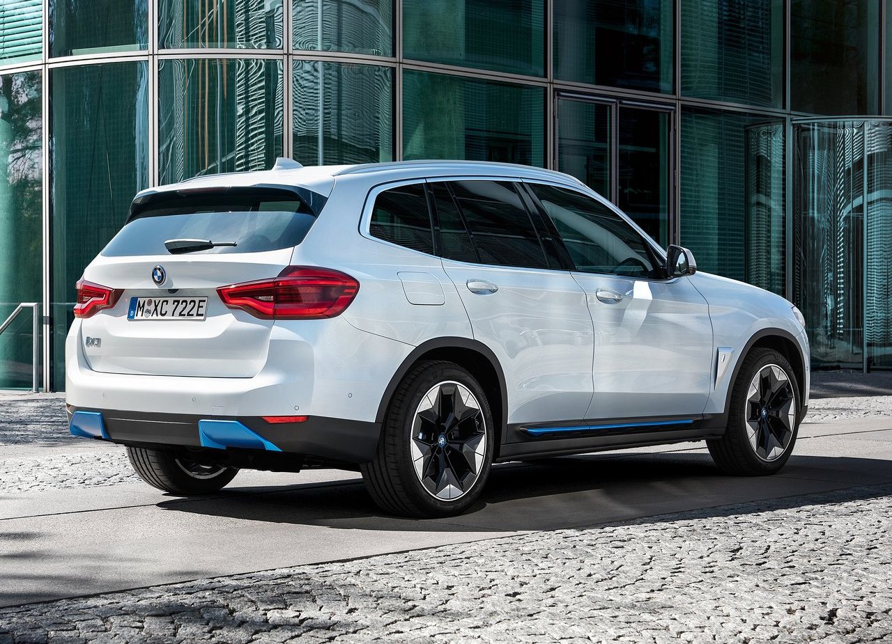 2021 - BMW iX3, foto 30