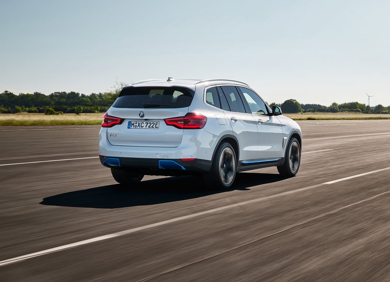 2021 - BMW iX3, foto 38