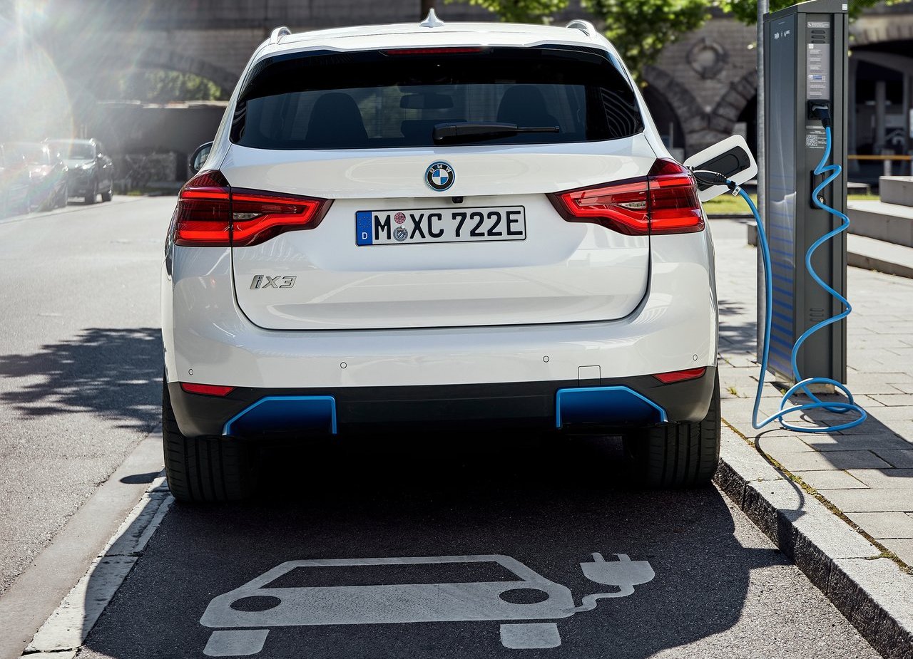 2021 - BMW iX3, foto 42