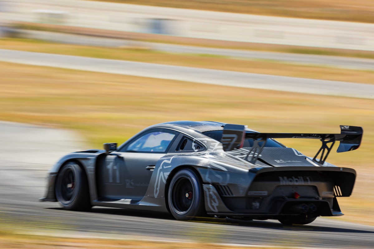 2020 - PORSCHE 935 PIKES PEAK, foto 2