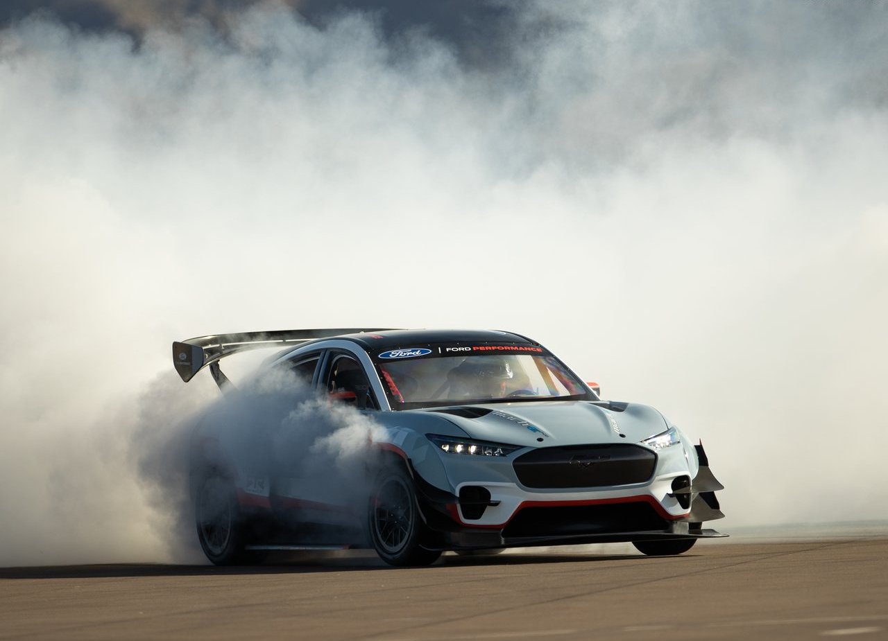 2020 - FORD MUSTANG MACH-E 1400 CONCEPT, foto 6