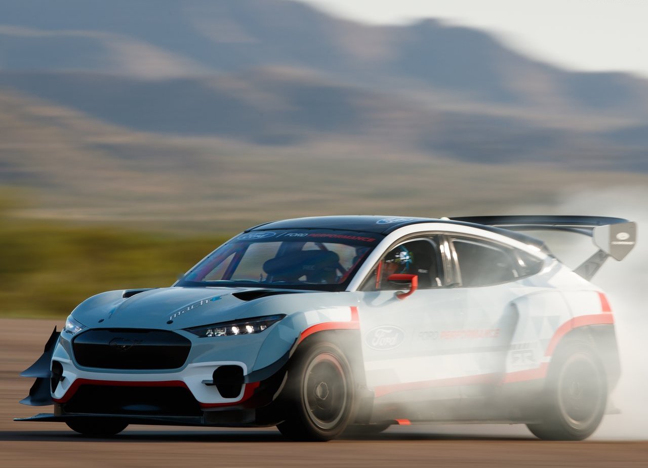 2020 - FORD MUSTANG MACH-E 1400 CONCEPT, foto 9
