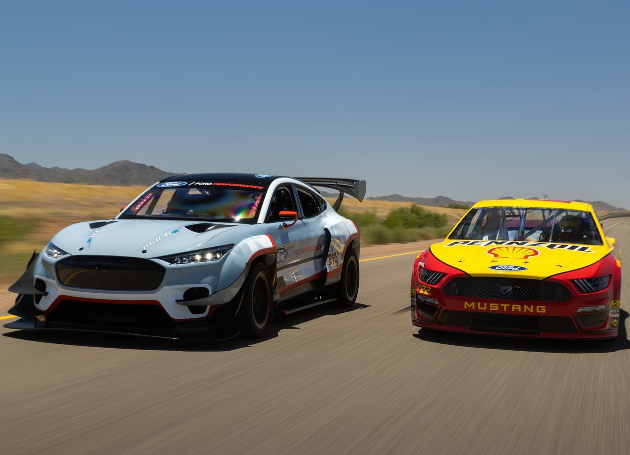 2020 - FORD MUSTANG MACH-E 1400 CONCEPT, foto 24