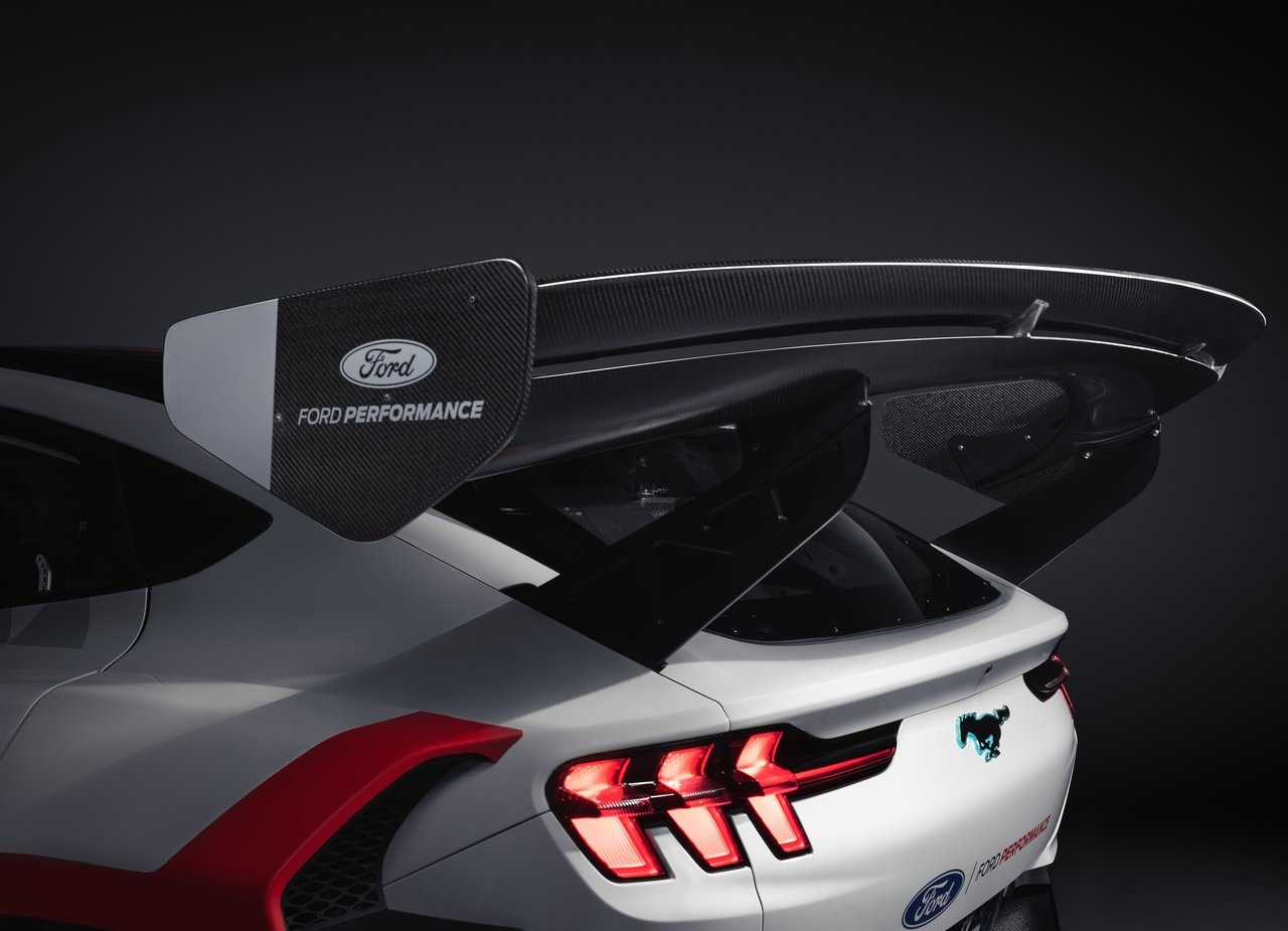 2020 - FORD MUSTANG MACH-E 1400 CONCEPT, foto 51