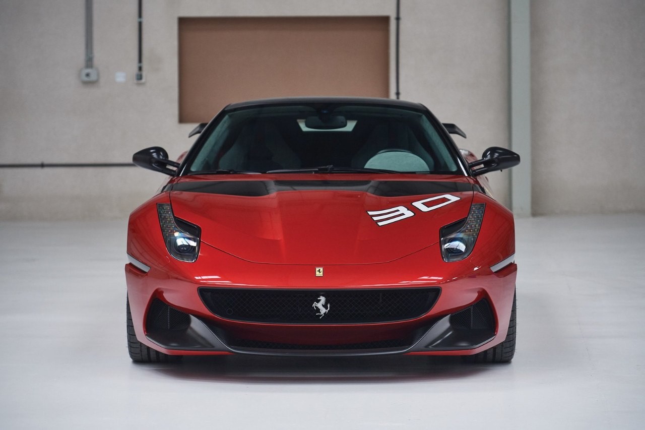 FERRARI SP30 ARYA, foto 3