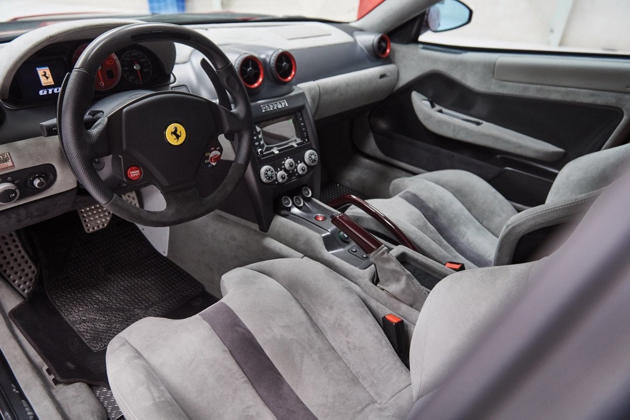 FERRARI SP30 ARYA, foto 5