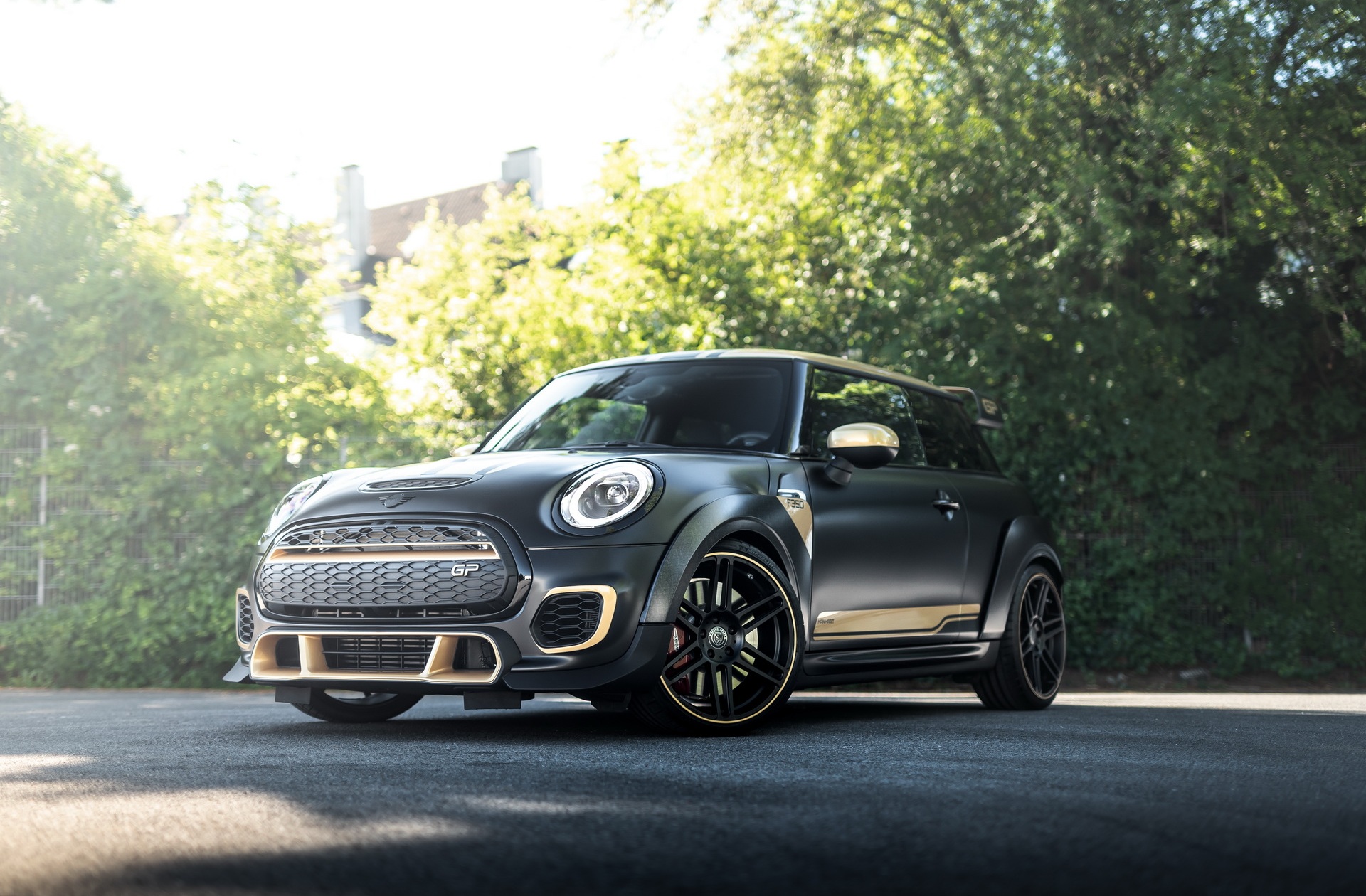MINI COOPER JCW GP BY MANHART, foto 1