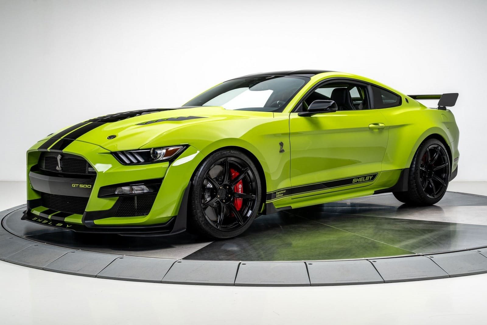 FORD MUSTANG SHELBY SIGNATURE EDITION, foto 1