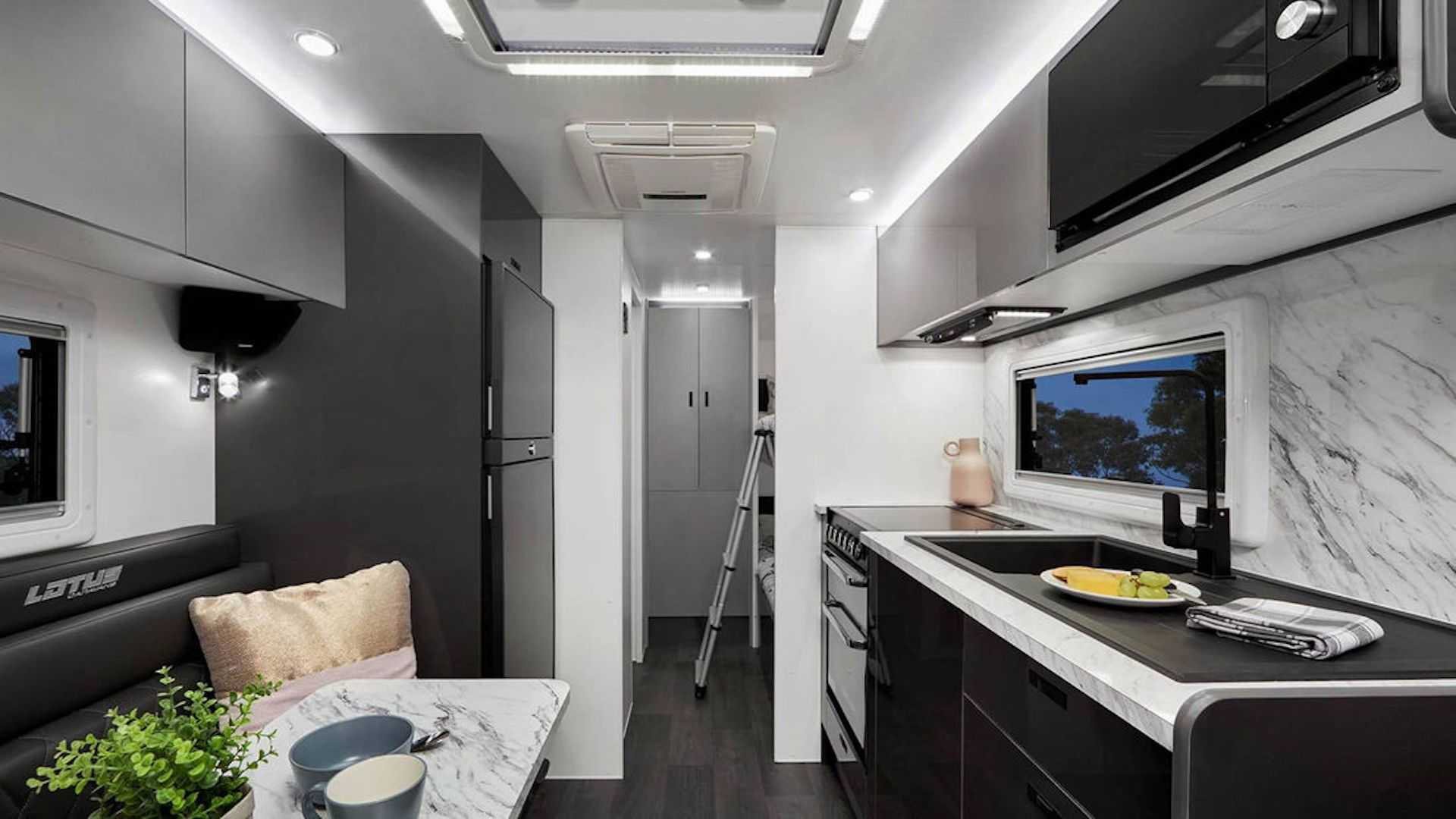 2020 - LOTUS CARAVANS OFF GRID, foto 7