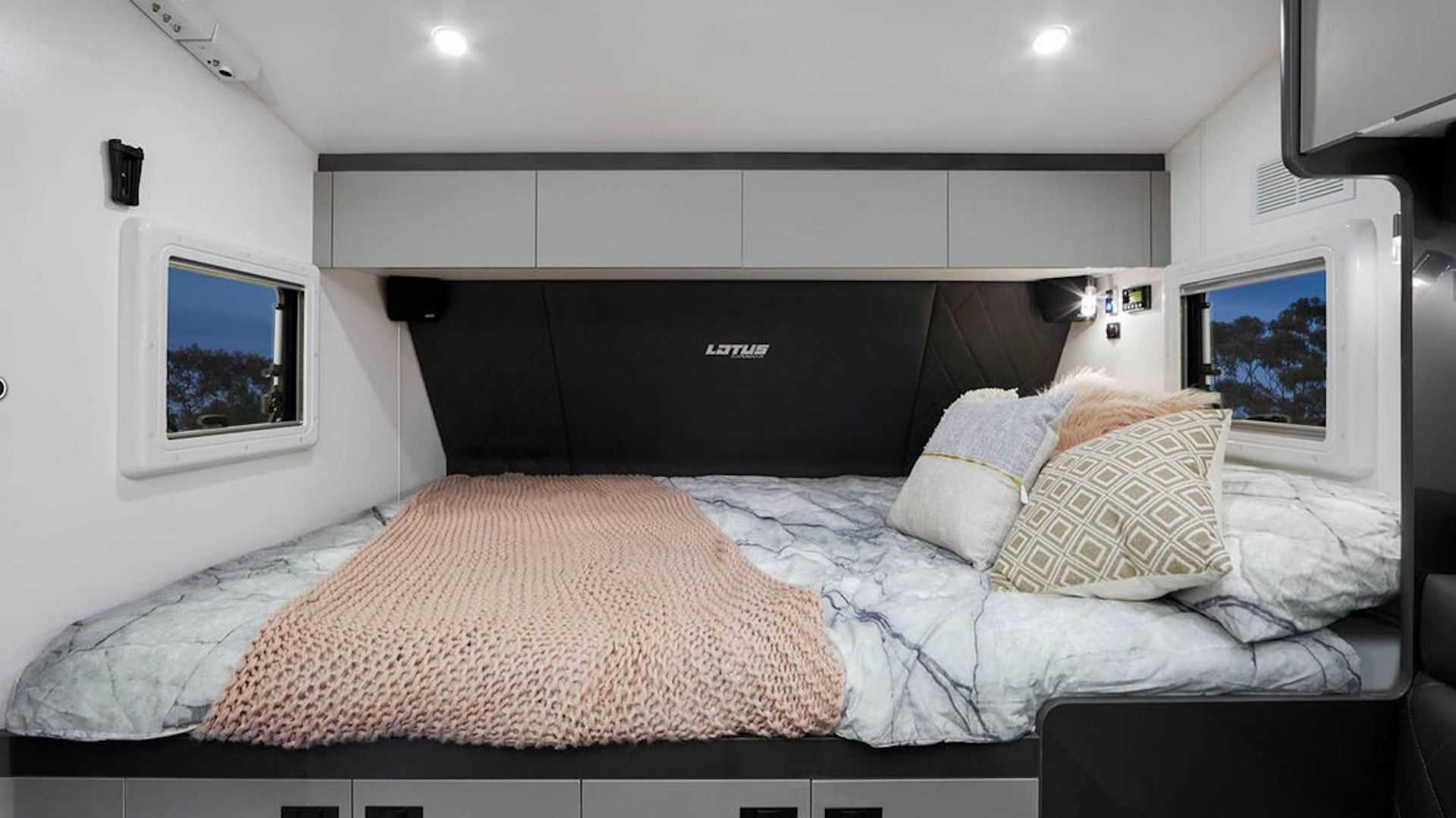 2020 - LOTUS CARAVANS OFF GRID, foto 14