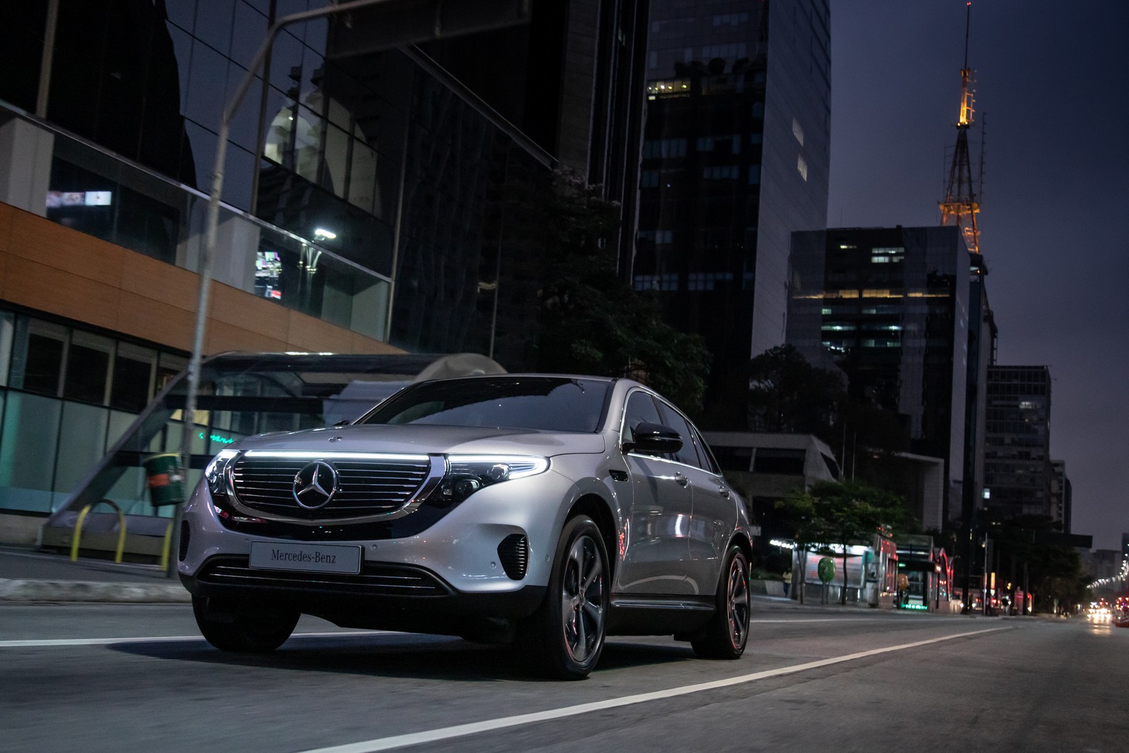 2021 - MERCEDES-BENZ EQC 400, foto 2