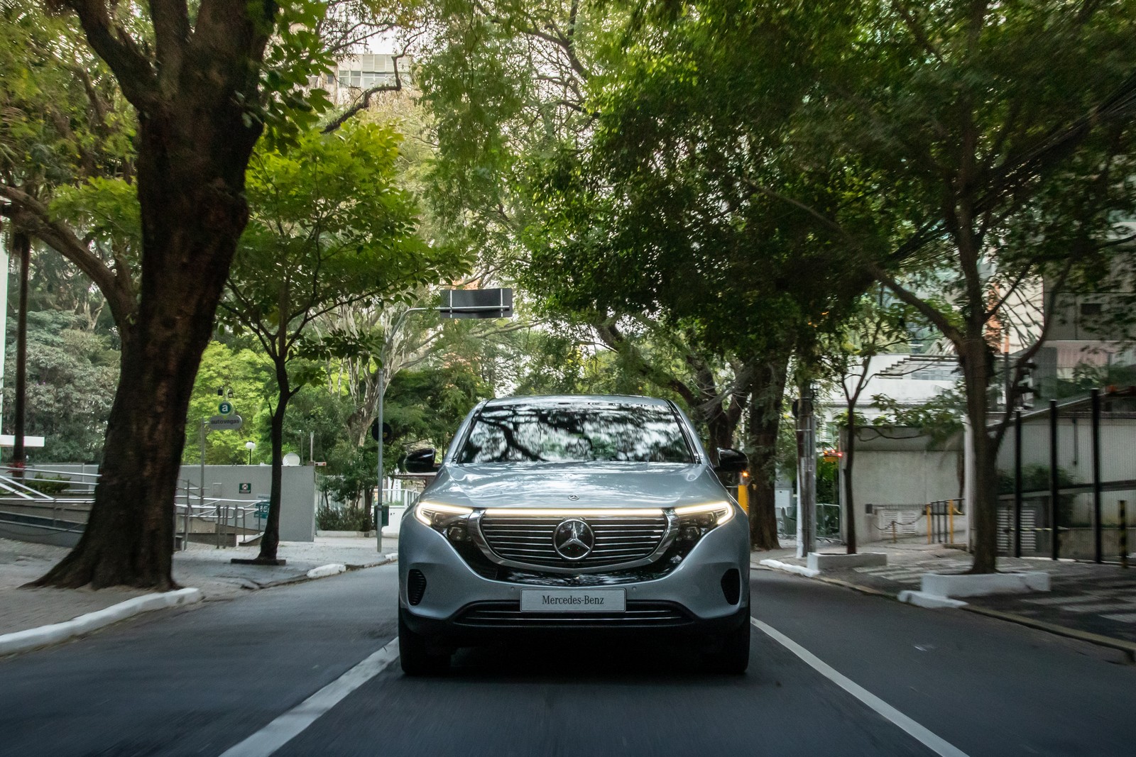 2021 - MERCEDES-BENZ EQC 400, foto 15