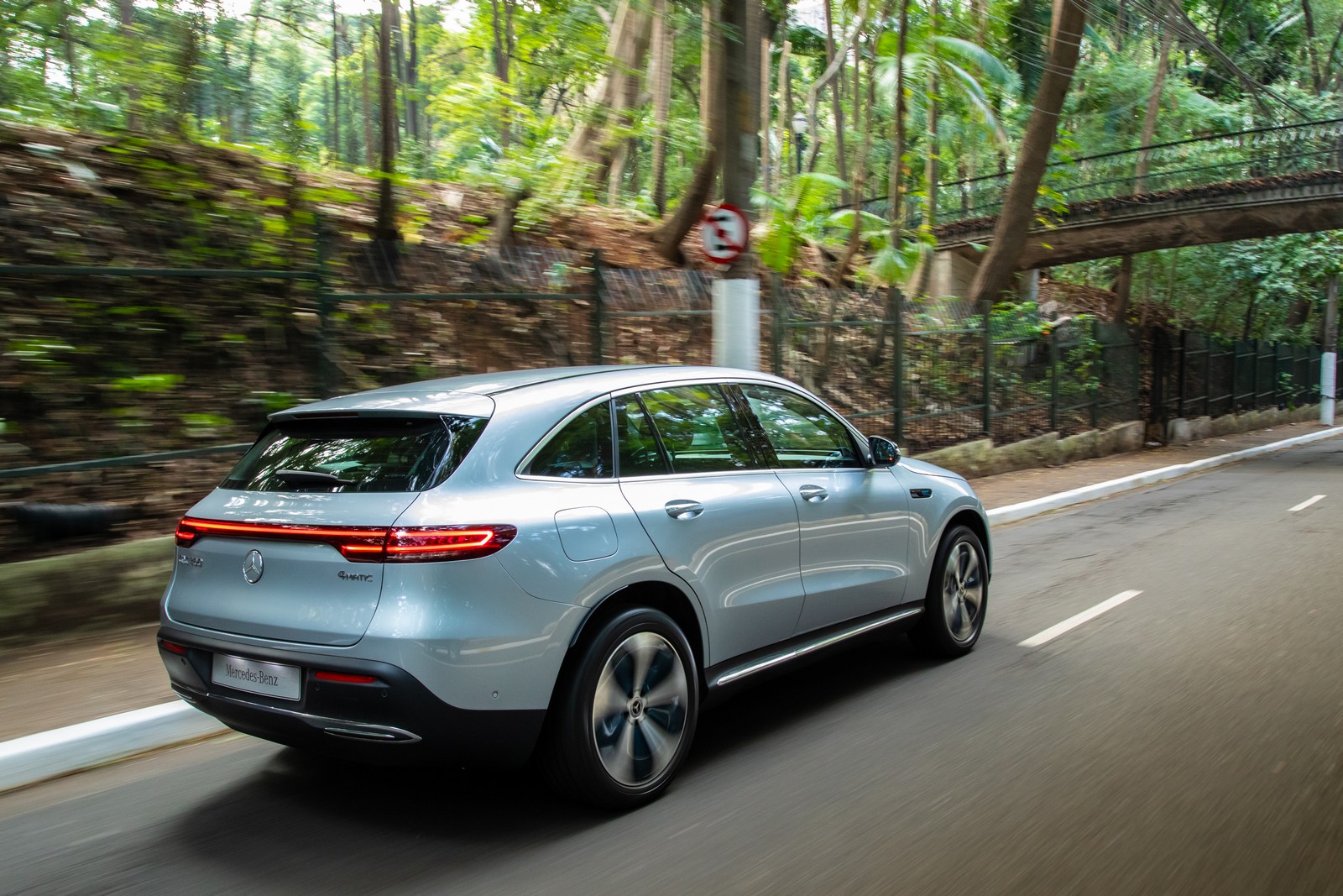 2021 - MERCEDES-BENZ EQC 400, foto 22