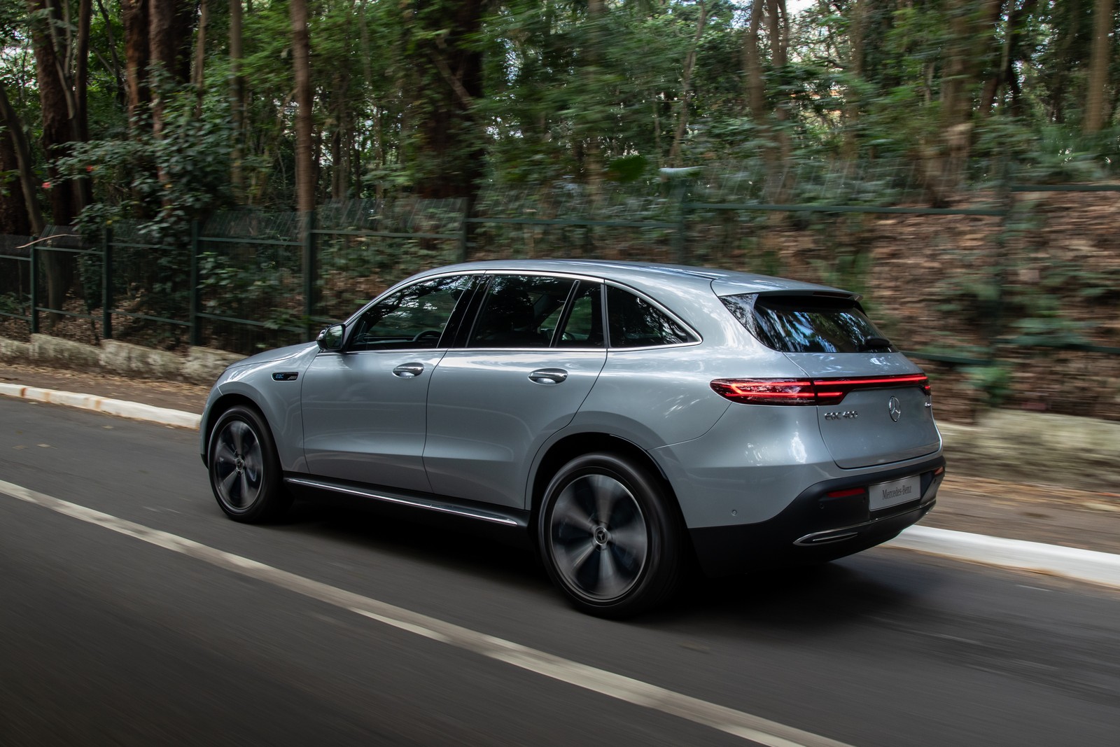 2021 - MERCEDES-BENZ EQC 400, foto 24