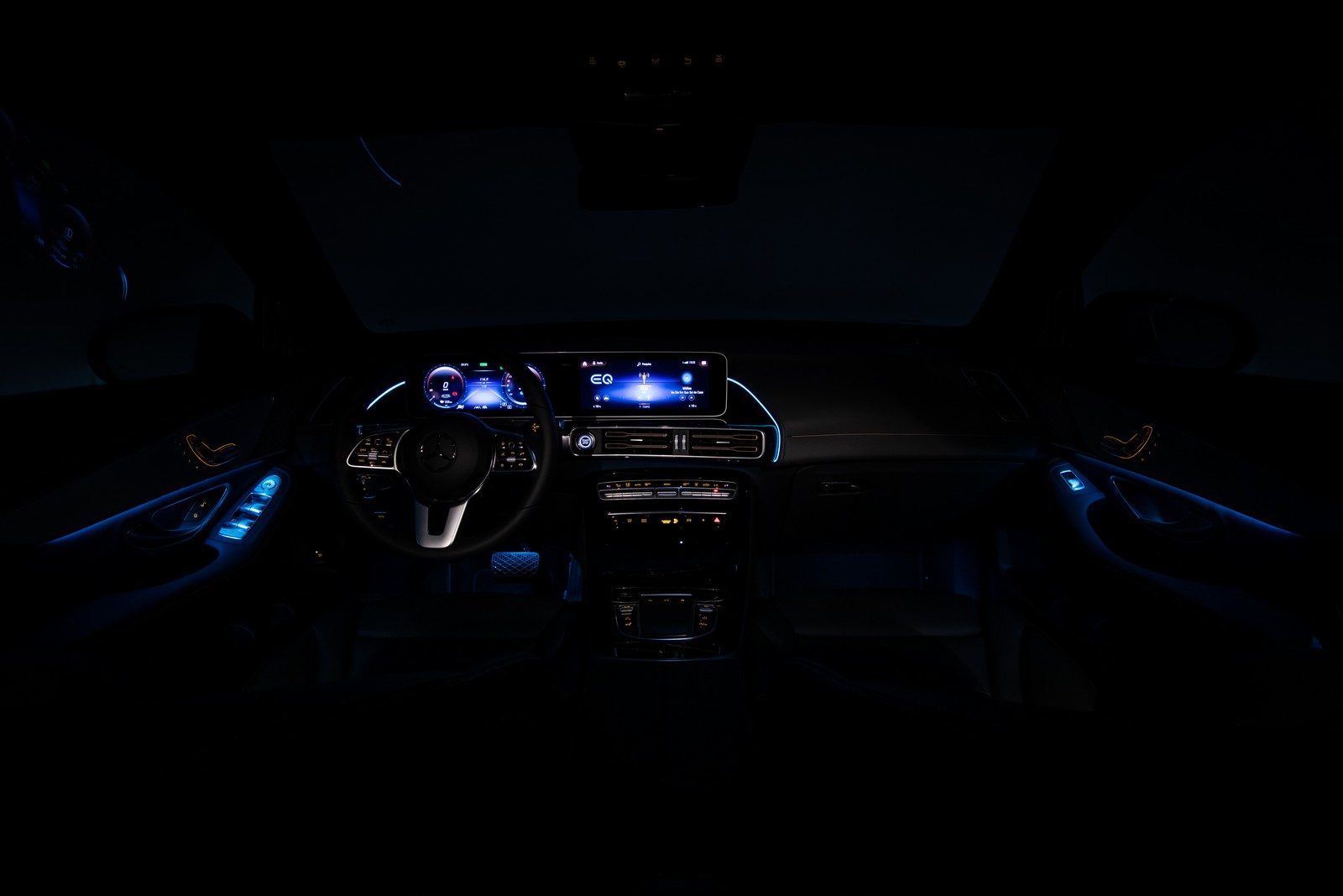 2021 - MERCEDES-BENZ EQC 400, foto 60