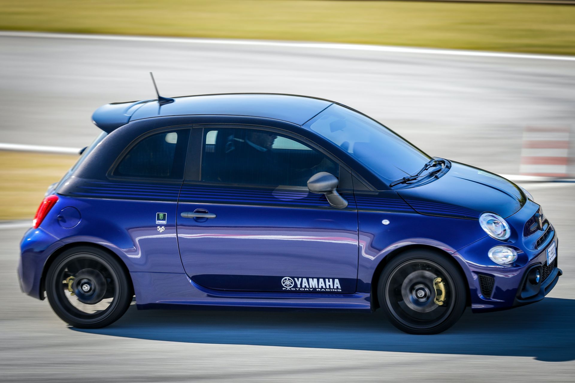 2020 - FIAT 595 ABARTH MONSTER ENERGY YAMAHA, foto 3