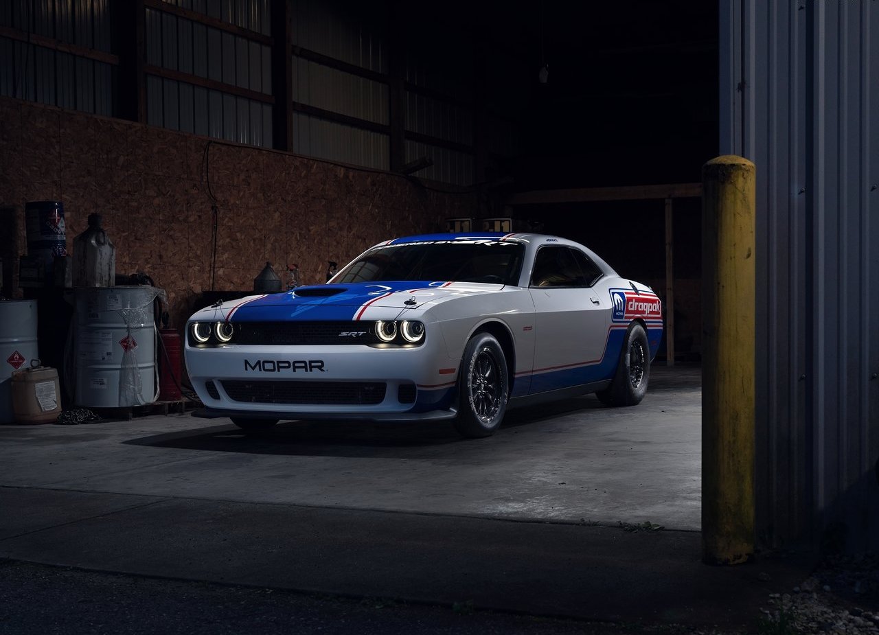 DODGE CHALLENGER MOPAR DRAG PAK, foto 1