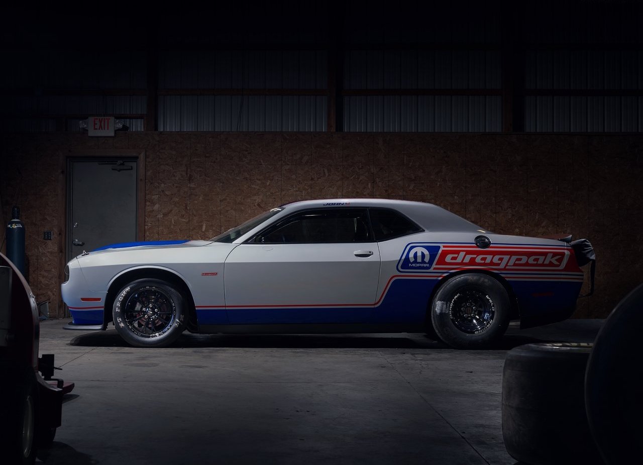 DODGE CHALLENGER MOPAR DRAG PAK, foto 2