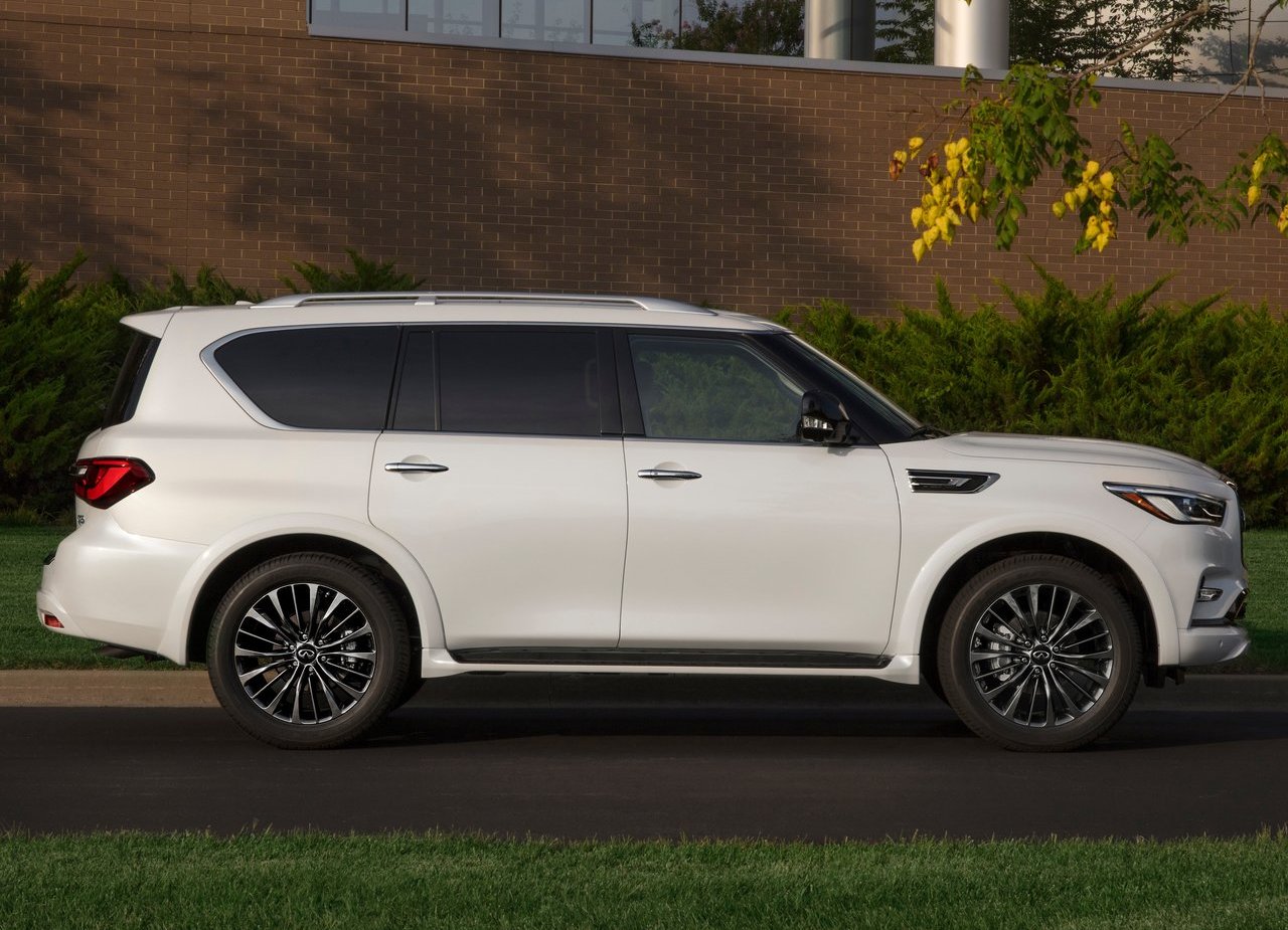 2021 - INFINITI QX80, foto 3