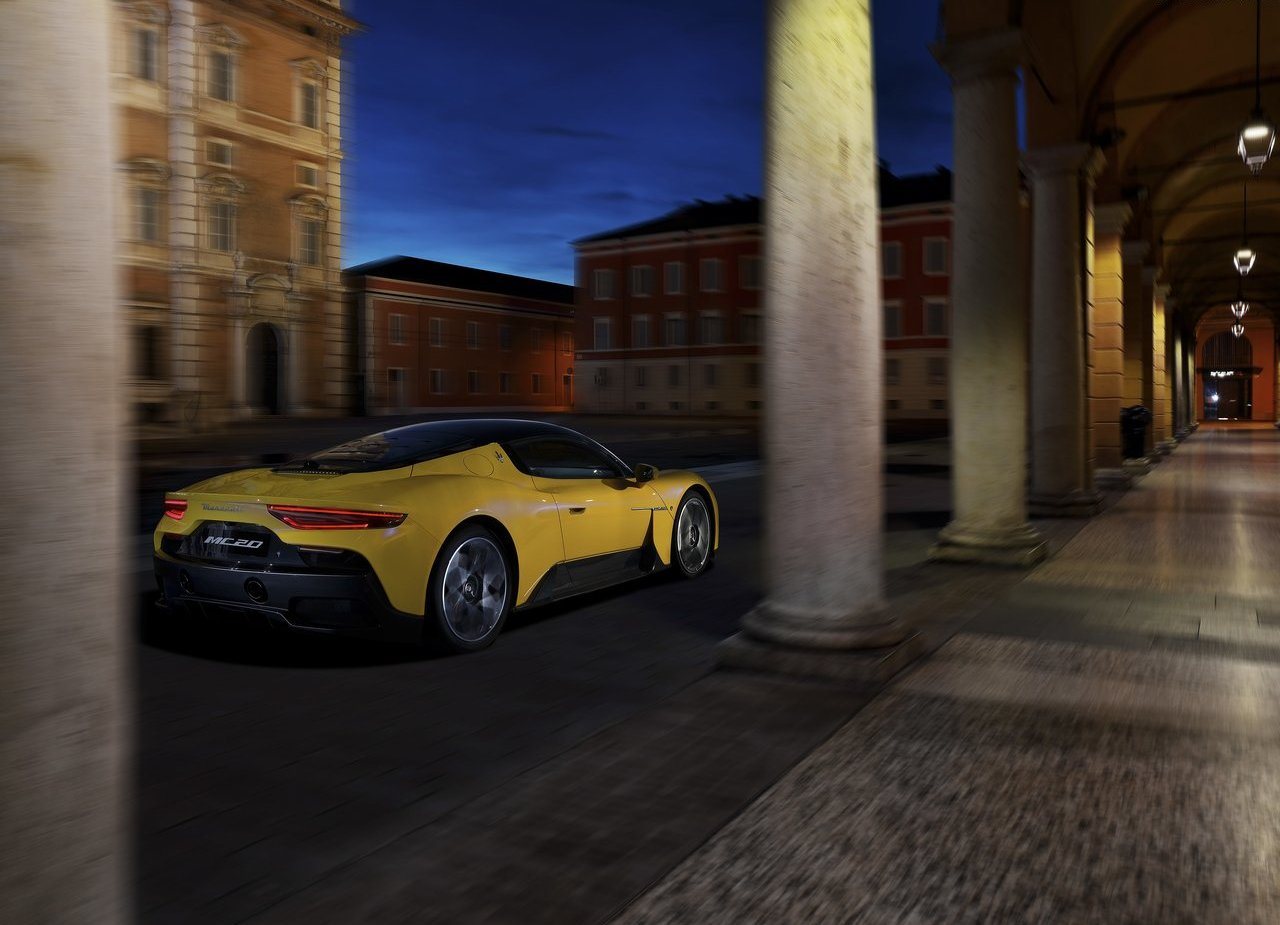 MASERATI MC20, foto 25