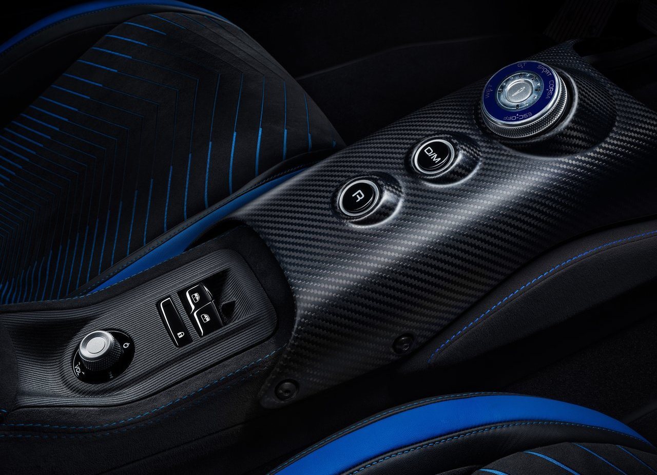 MASERATI MC20, foto 57