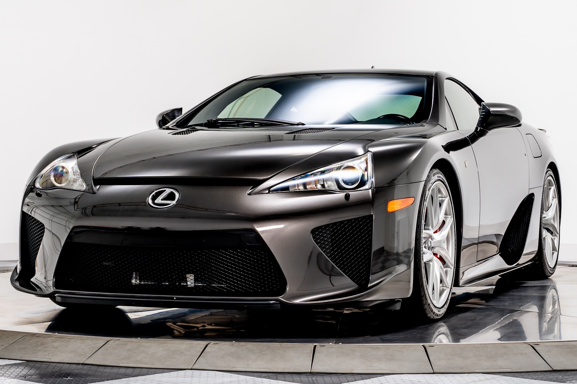 2012 - LEXUS LFA BROWN STONE, foto 3
