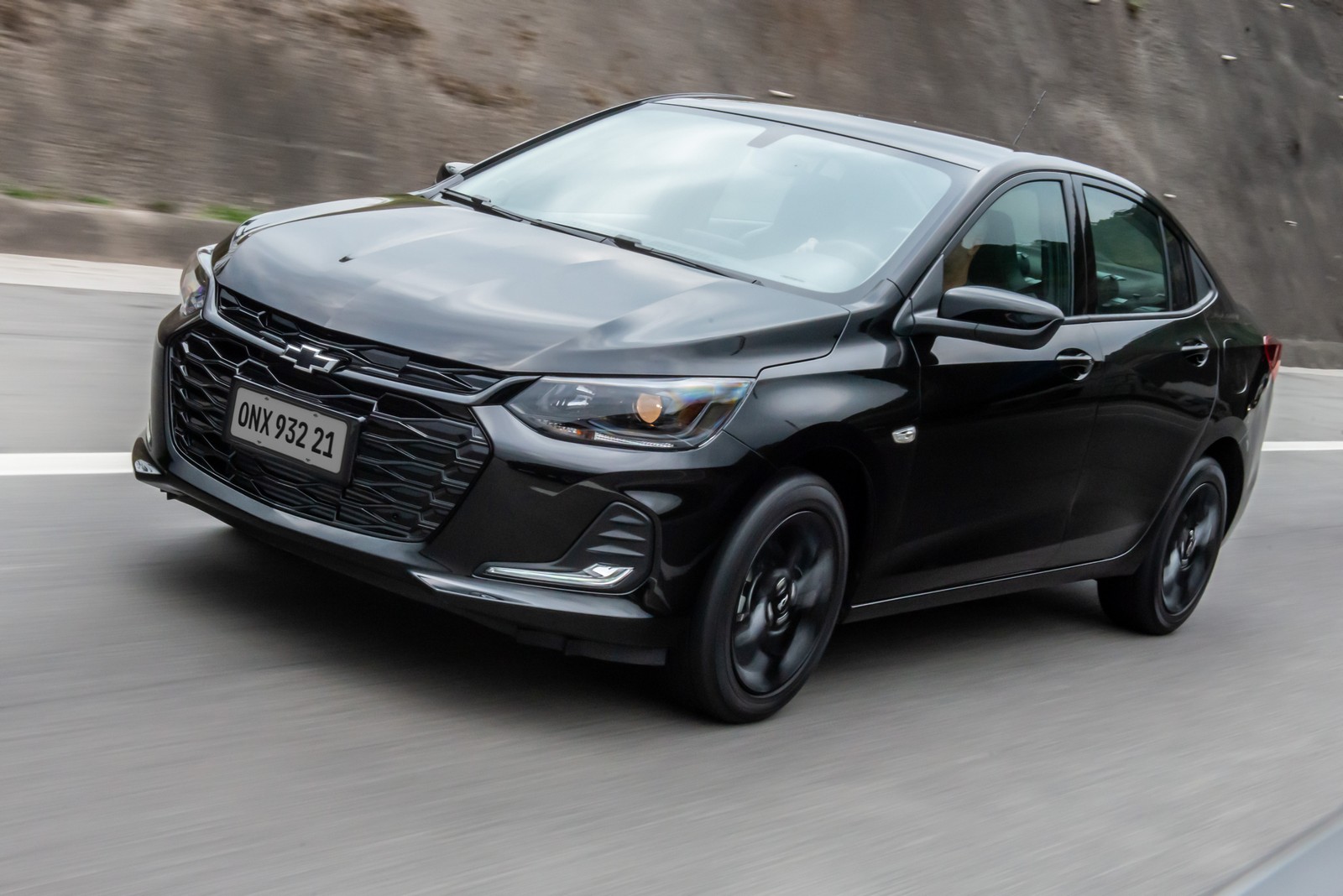 CHEVROLET ONIX PLUS MIDNIGHT, foto 3