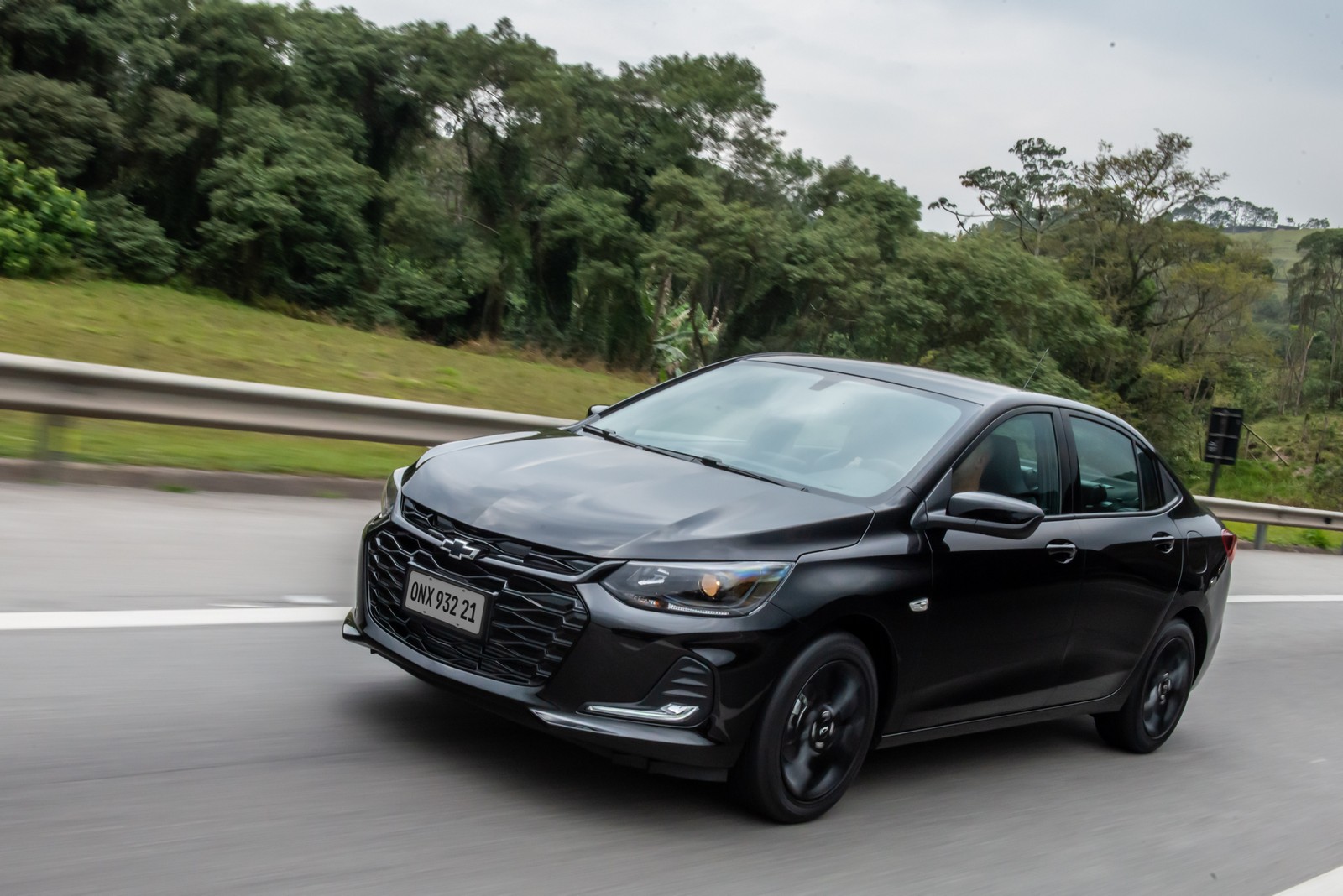 CHEVROLET ONIX PLUS MIDNIGHT, foto 5