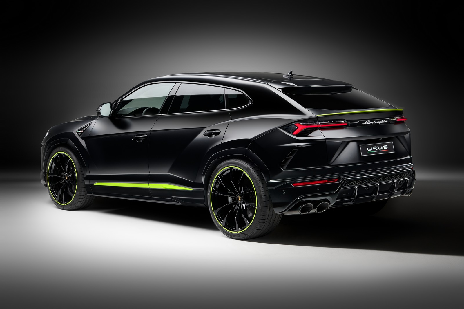 2021 - LAMBORGHINI URUS GRAPHITE CAPSULE, foto 2