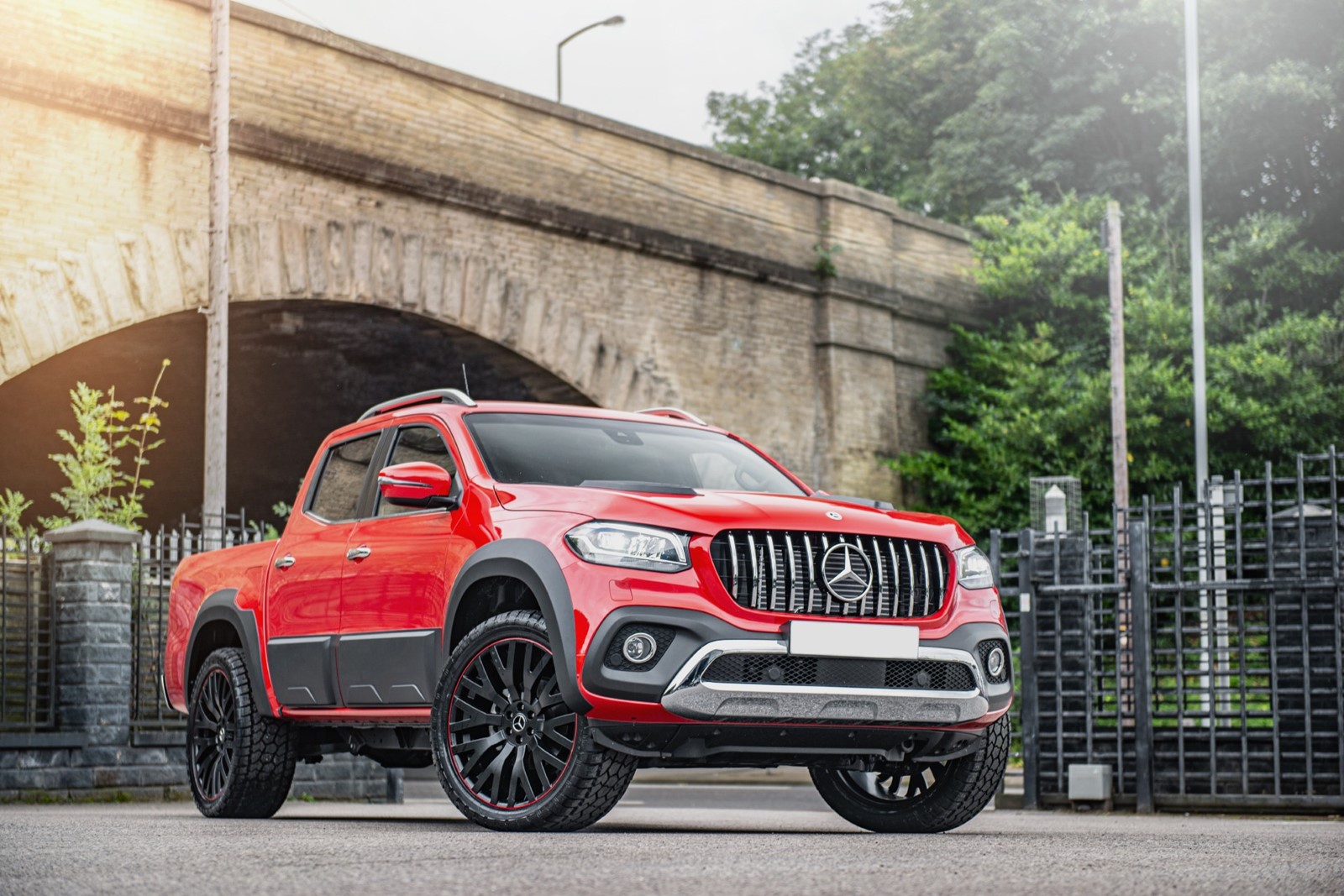 MERCEDES-BENZ X BY KAHN DESIGN, foto 1