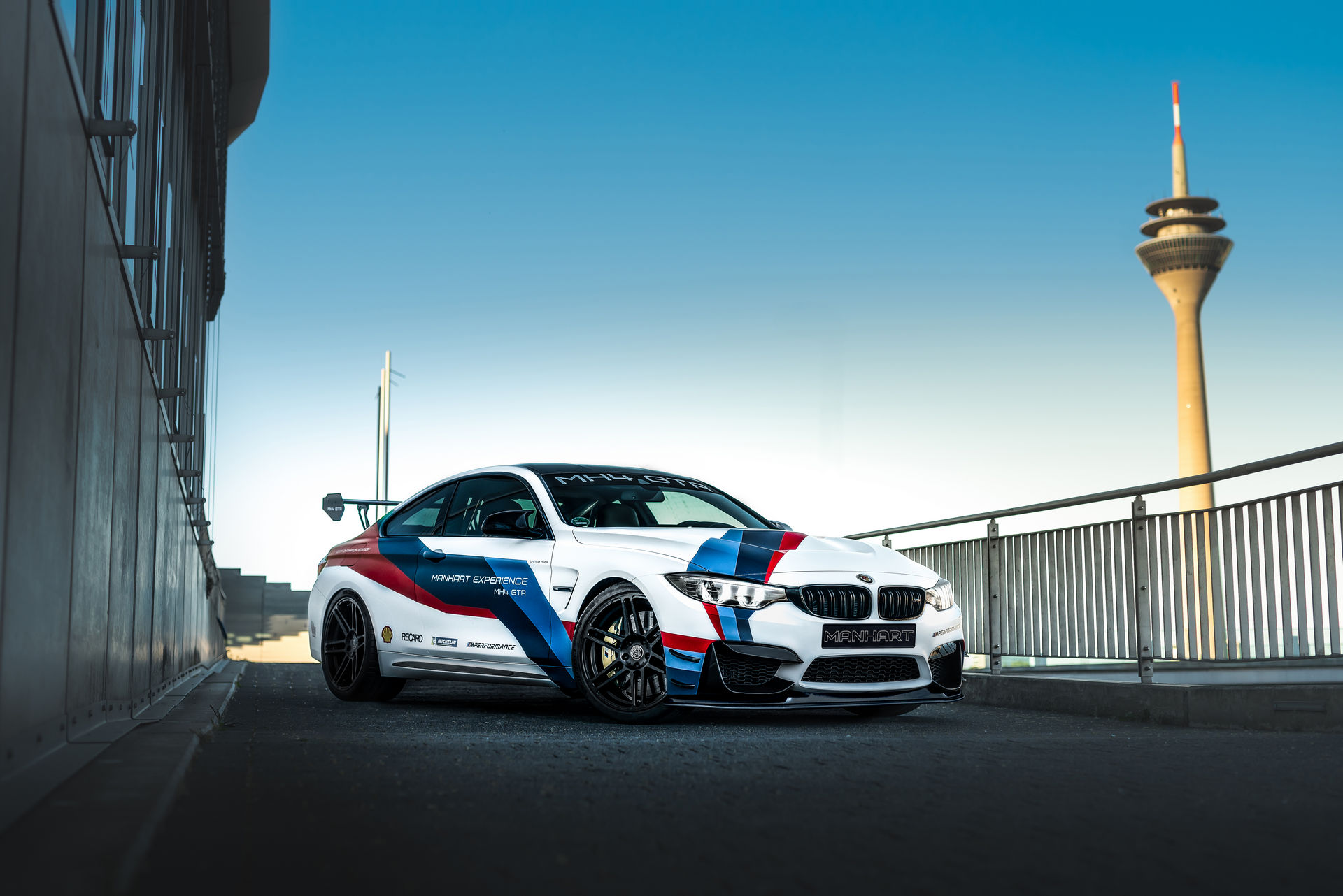 BMW M4 COUPE MH4 GTR BY MANHART, foto 1