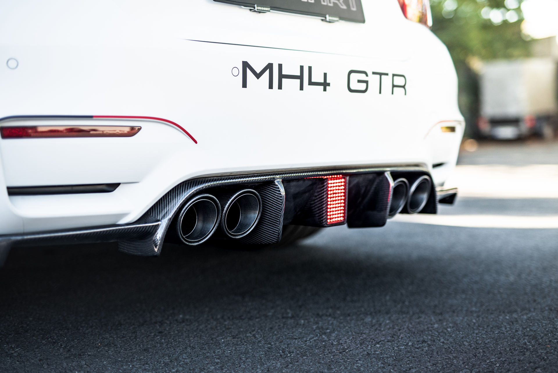 BMW M4 COUPE MH4 GTR BY MANHART, foto 9