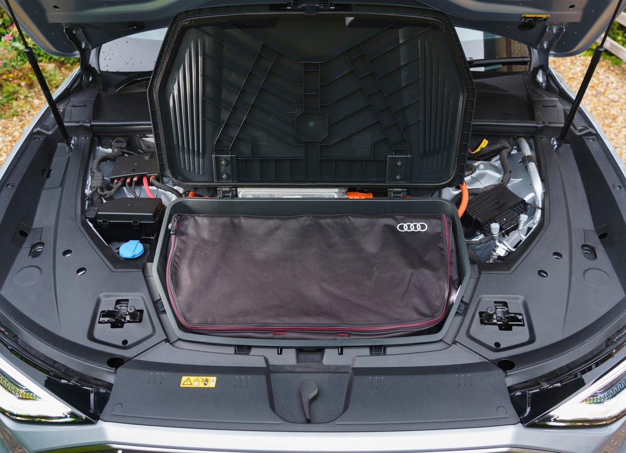 2021 - AUDI E-TRON SPORTBACK UK VERSION, foto 112