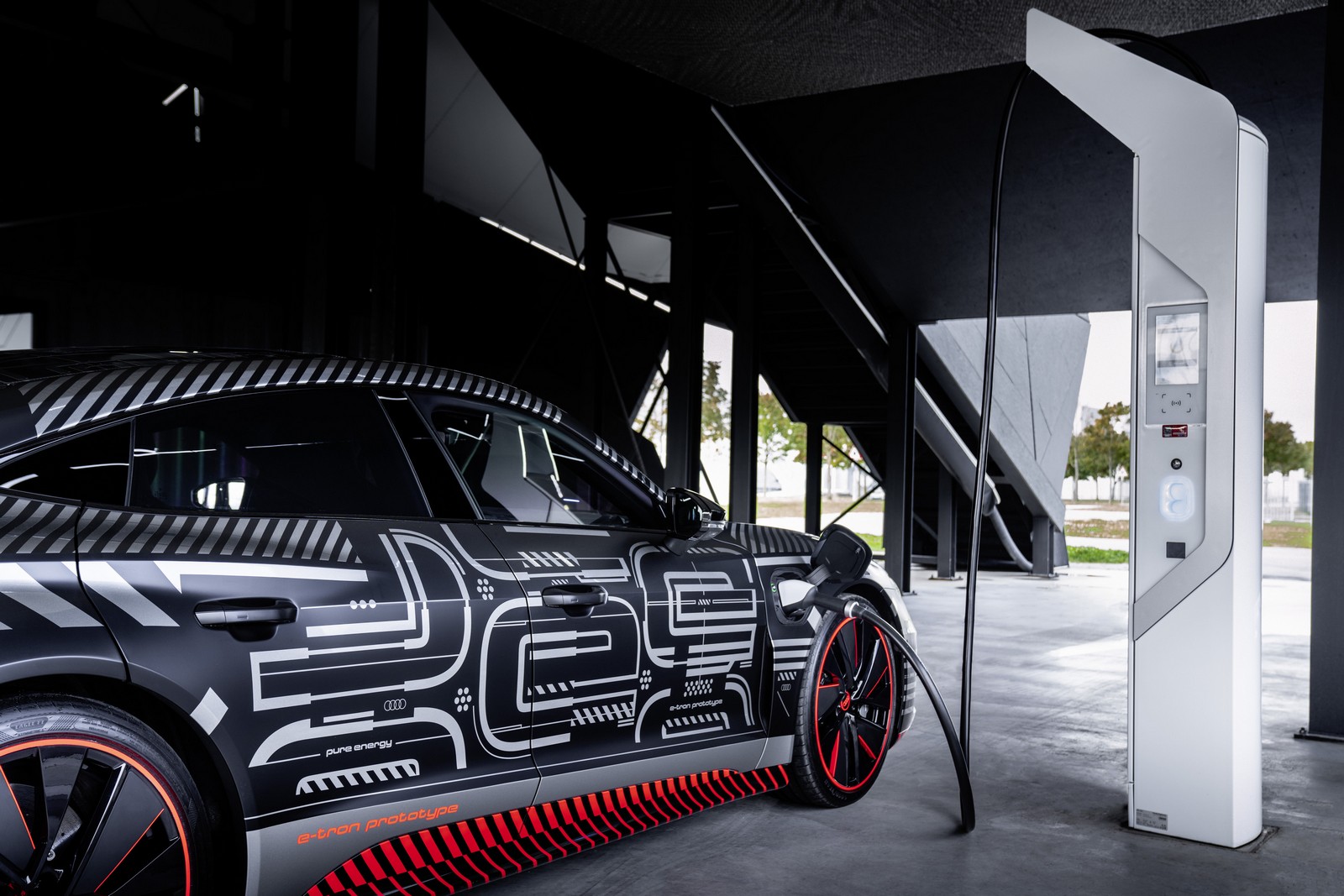 AUDI E-TRON GT TEASER, foto 78