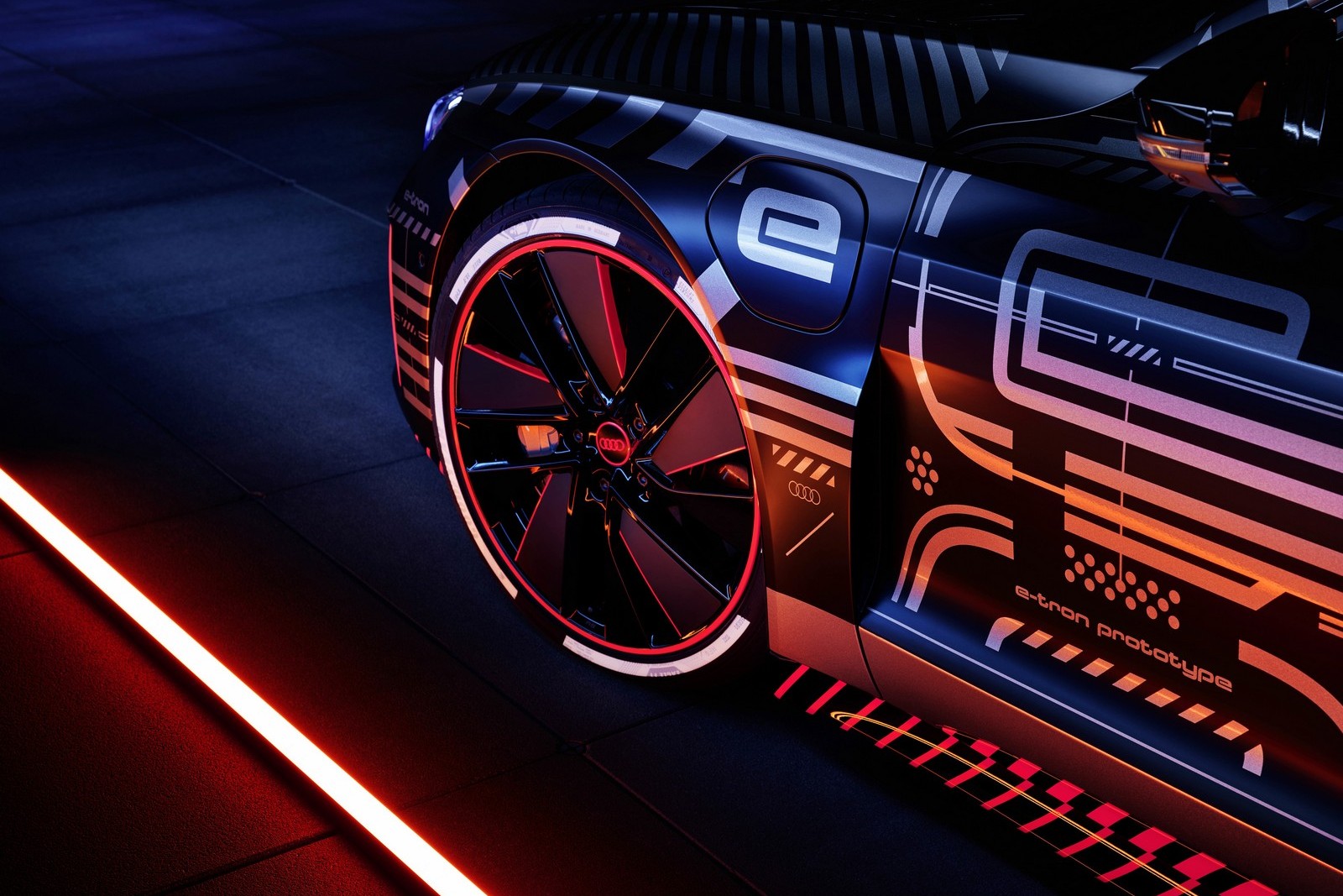 AUDI E-TRON GT TEASER, foto 24