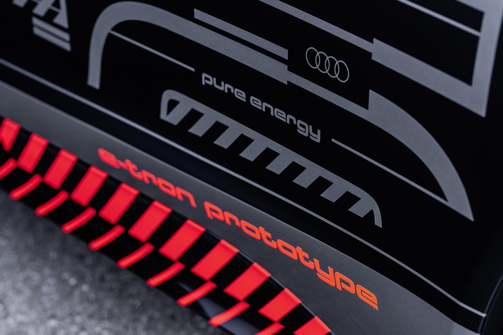 AUDI E-TRON GT TEASER, foto 73