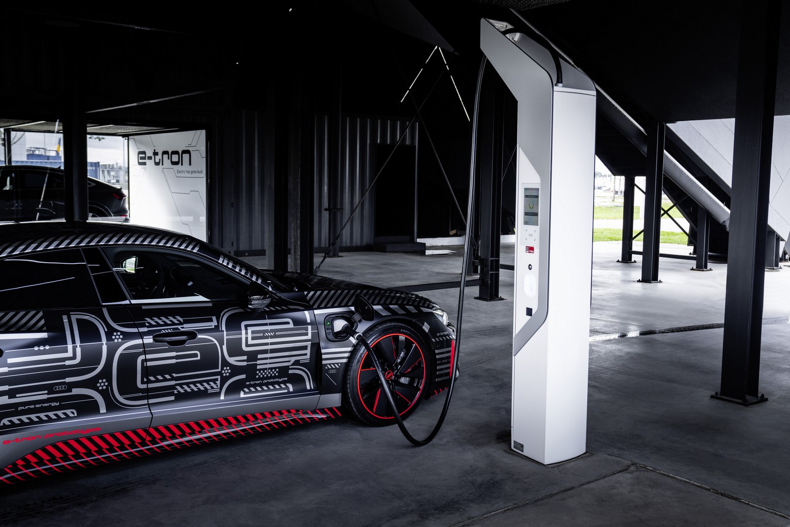 AUDI E-TRON GT TEASER, foto 80