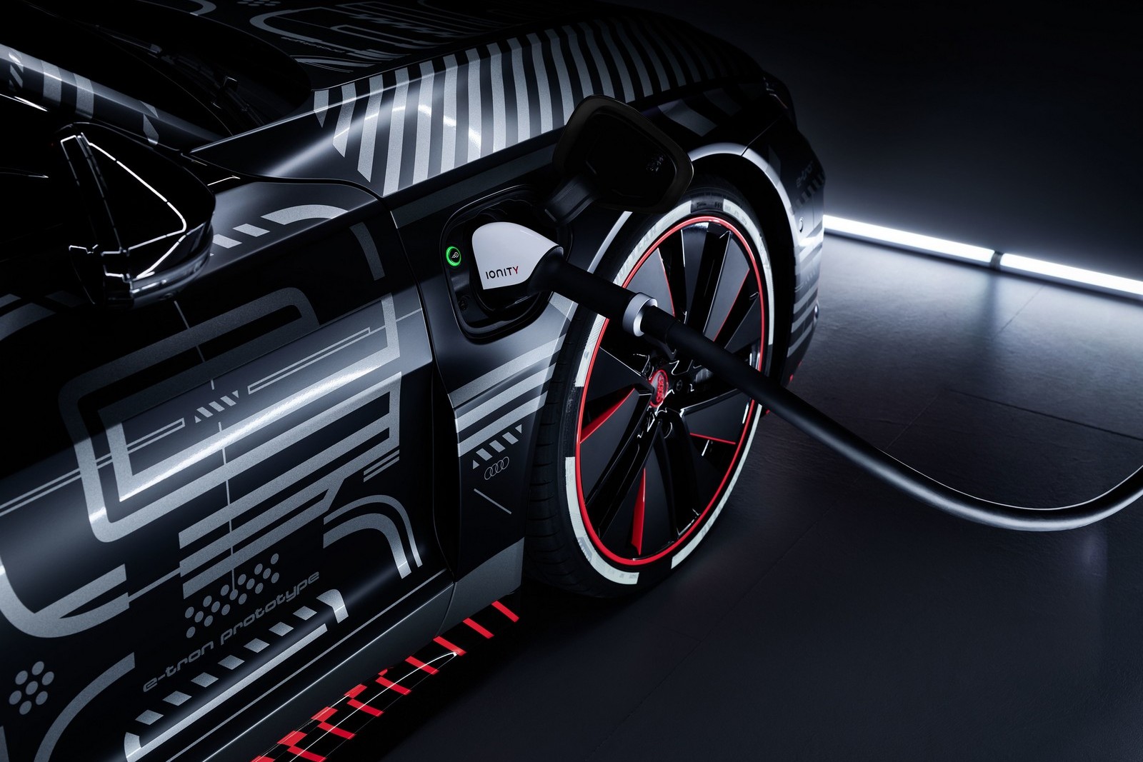 AUDI E-TRON GT TEASER, foto 82