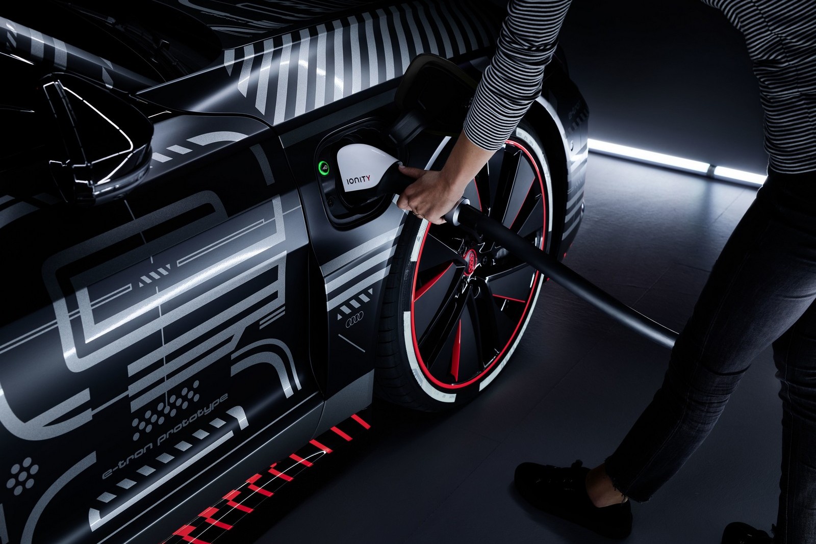 AUDI E-TRON GT TEASER, foto 83
