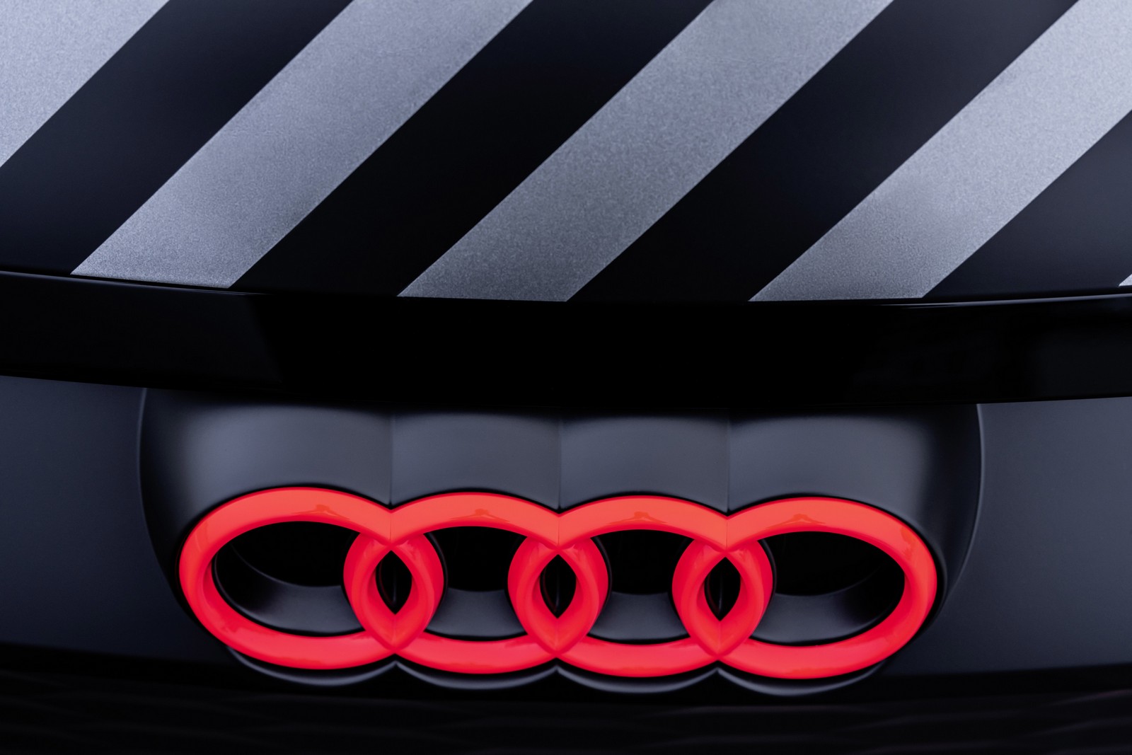 AUDI E-TRON GT TEASER, foto 92