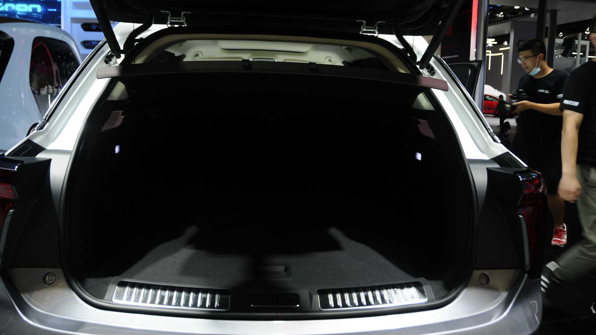 HONGQI E-HS9, foto 9