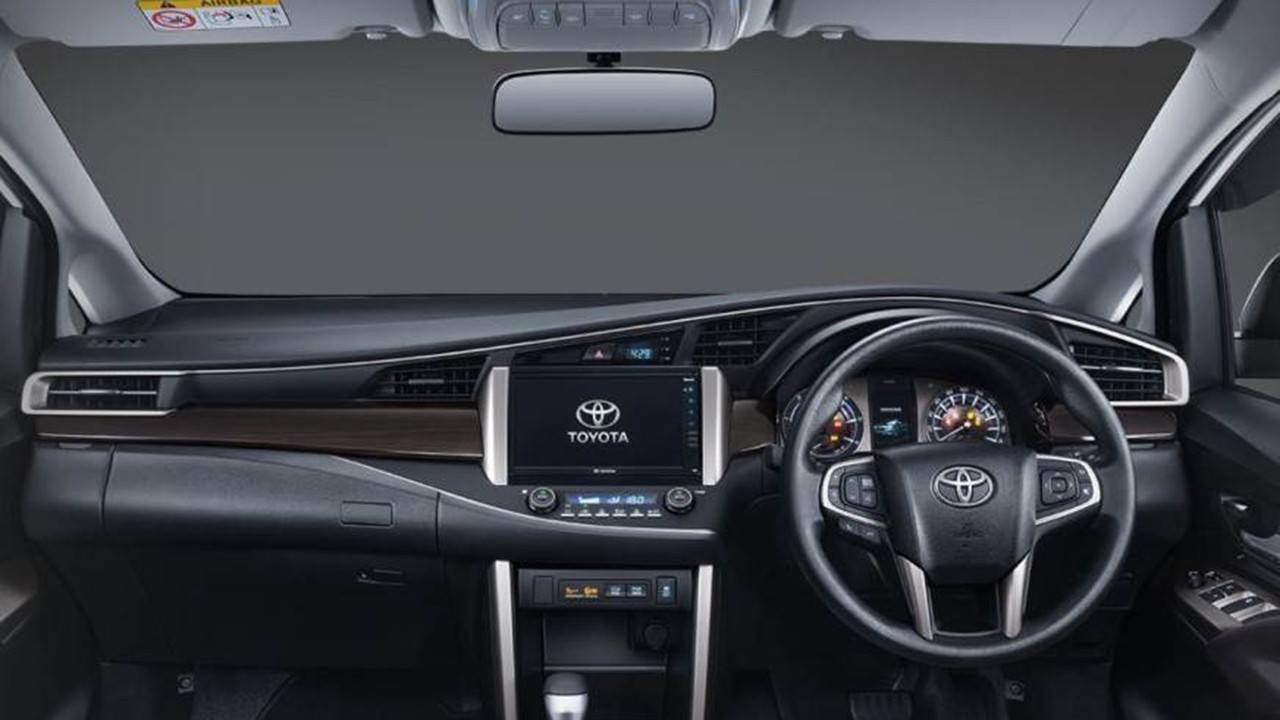 TOYOTA KIJANG INNOVA, foto 5