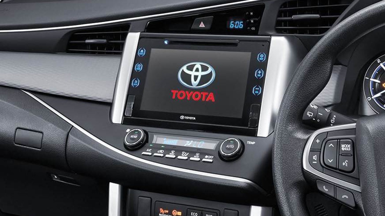 TOYOTA KIJANG INNOVA, foto 6