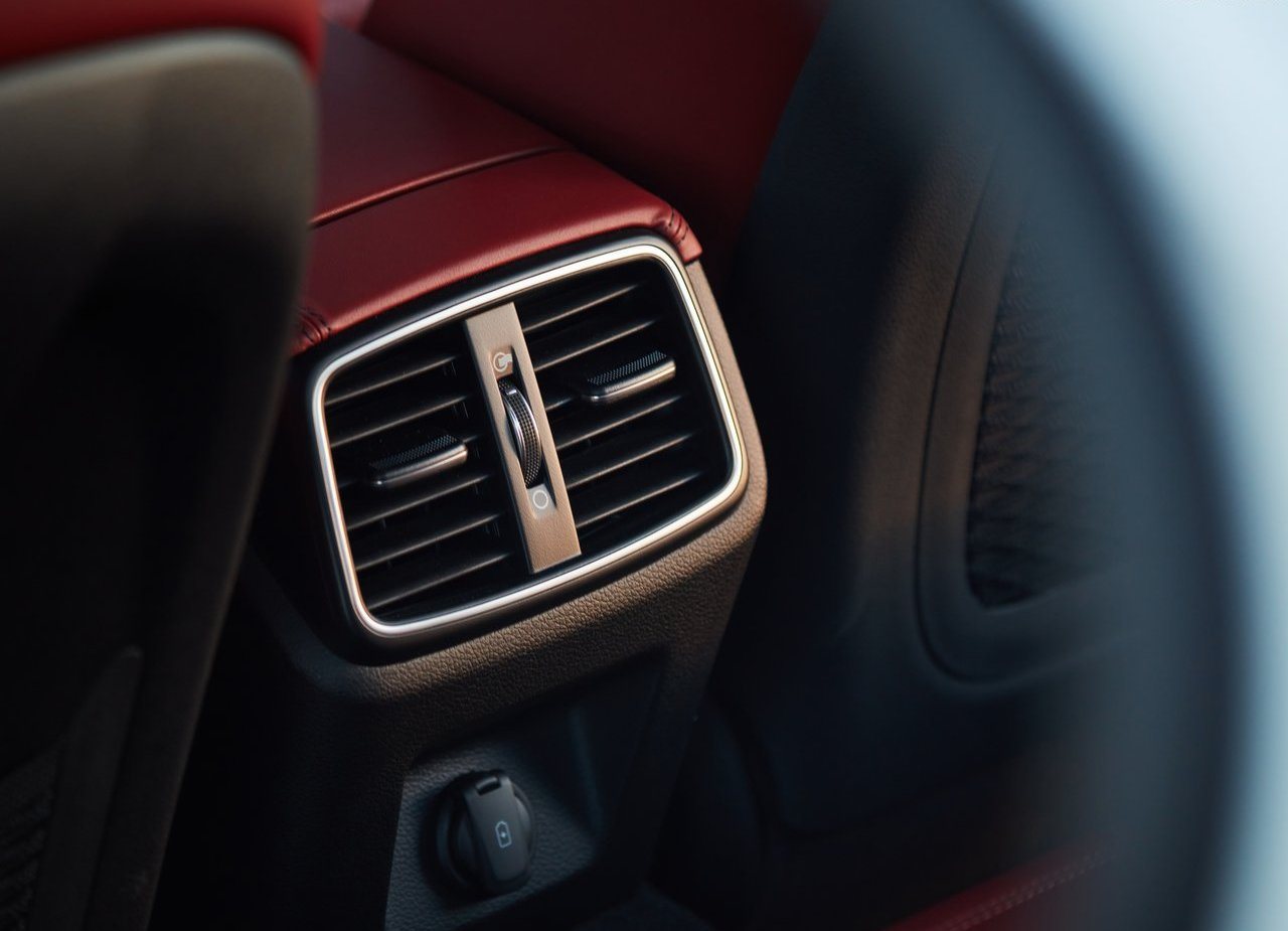 2022 - GENESIS G70, foto 157