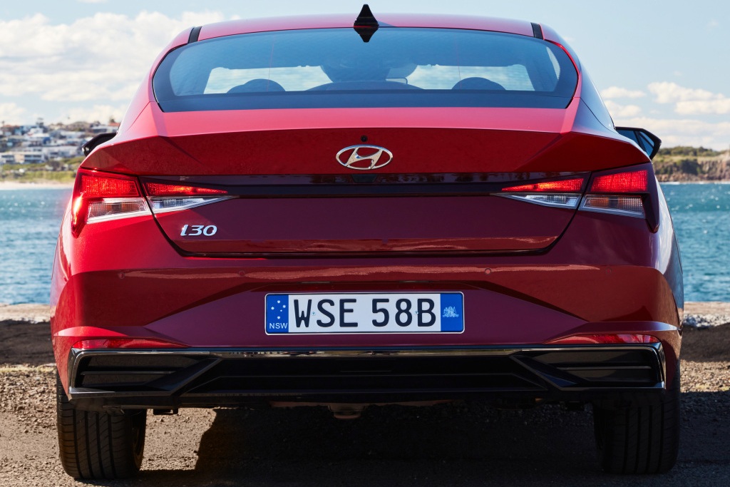 HYUNDAI i30 SEDAN, foto 8