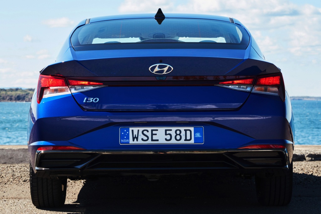 HYUNDAI i30 SEDAN, foto 32