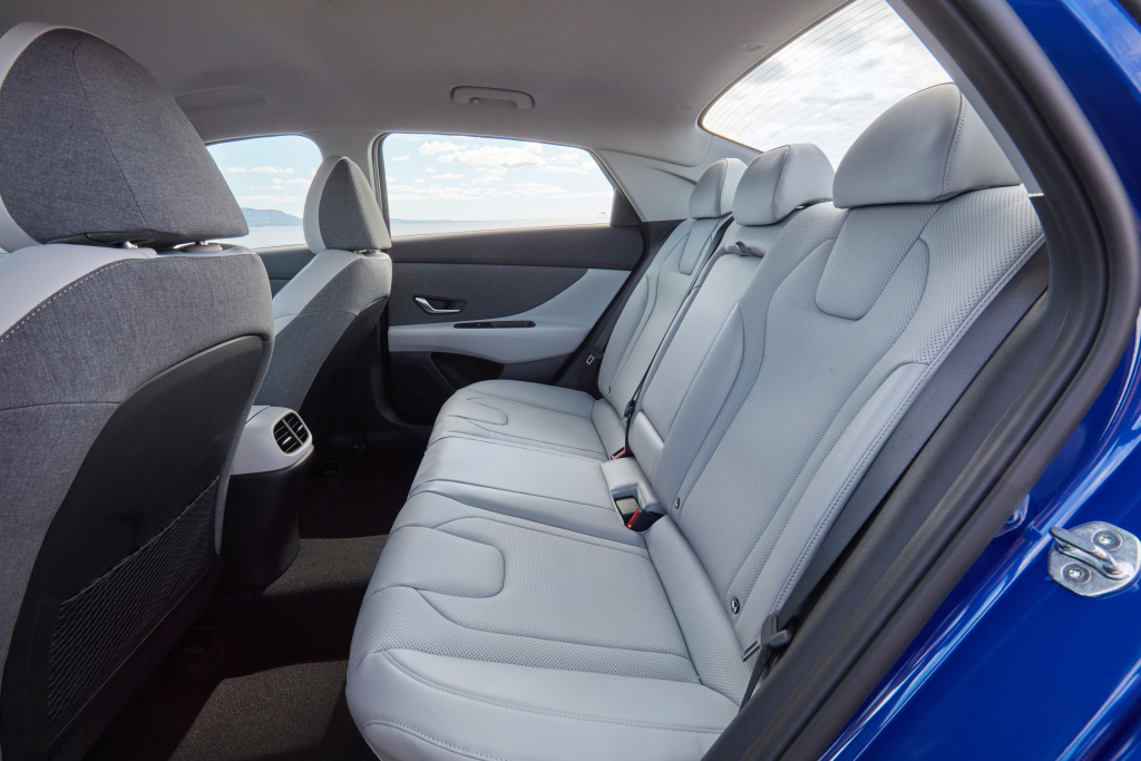 HYUNDAI i30 SEDAN, foto 55
