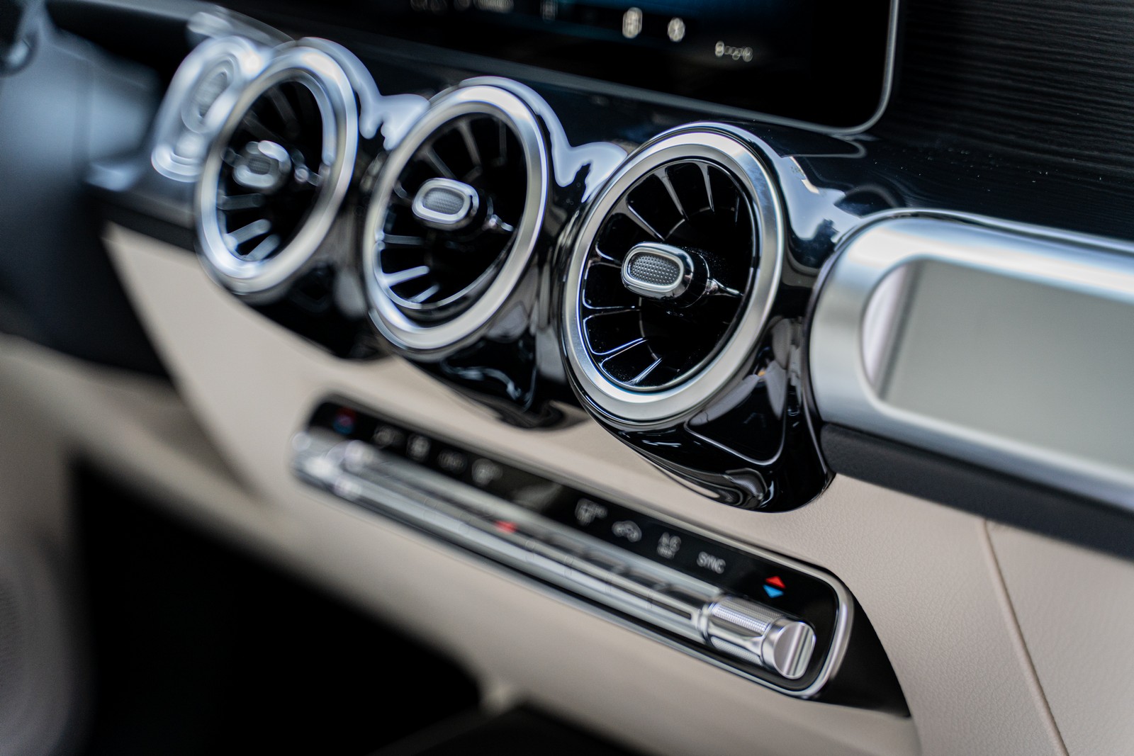 MERCEDES-BENZ GLB 200 LAUNCH EDITION, foto 91