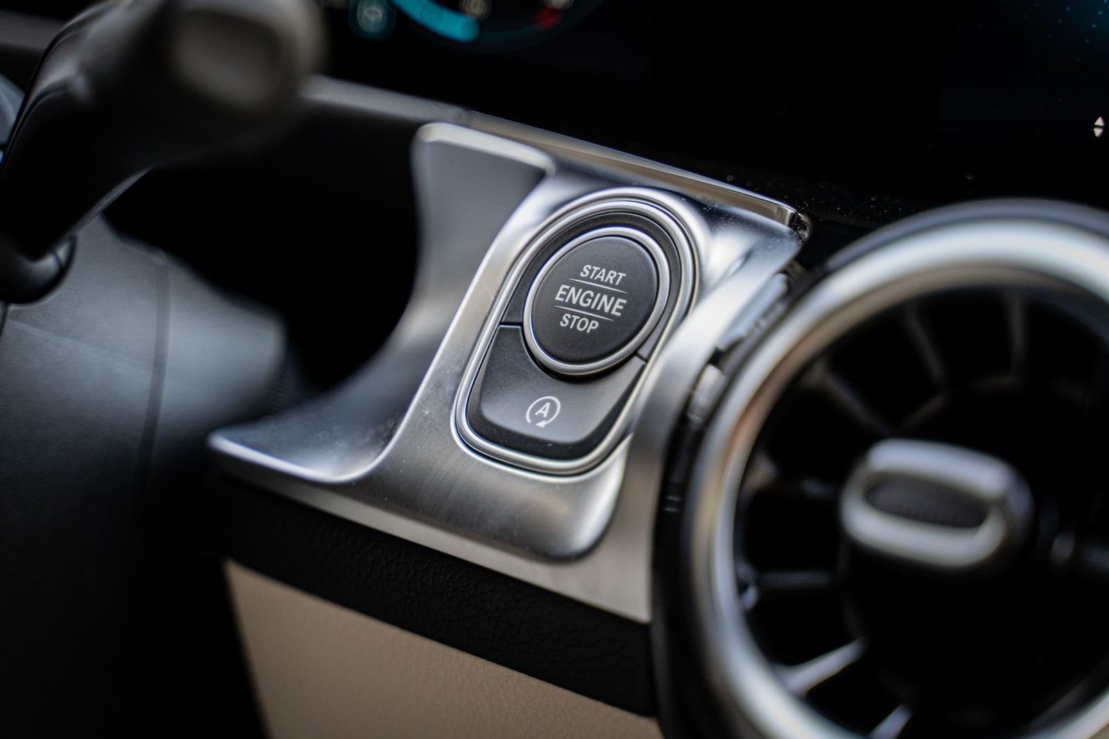 MERCEDES-BENZ GLB 200 LAUNCH EDITION, foto 101
